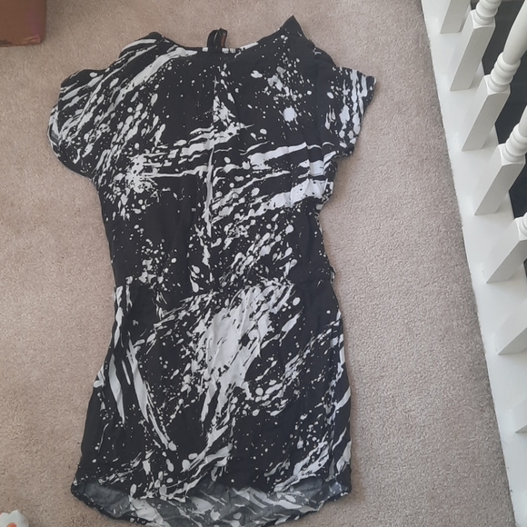 Tunic - Picture 5 of 5